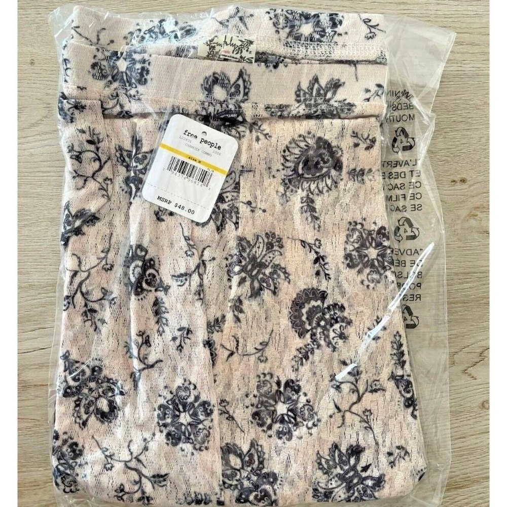 Free People Layered In Lace Leggings - Ivory Black Combo - Womens Medium - $48 - Picture 3 of 9